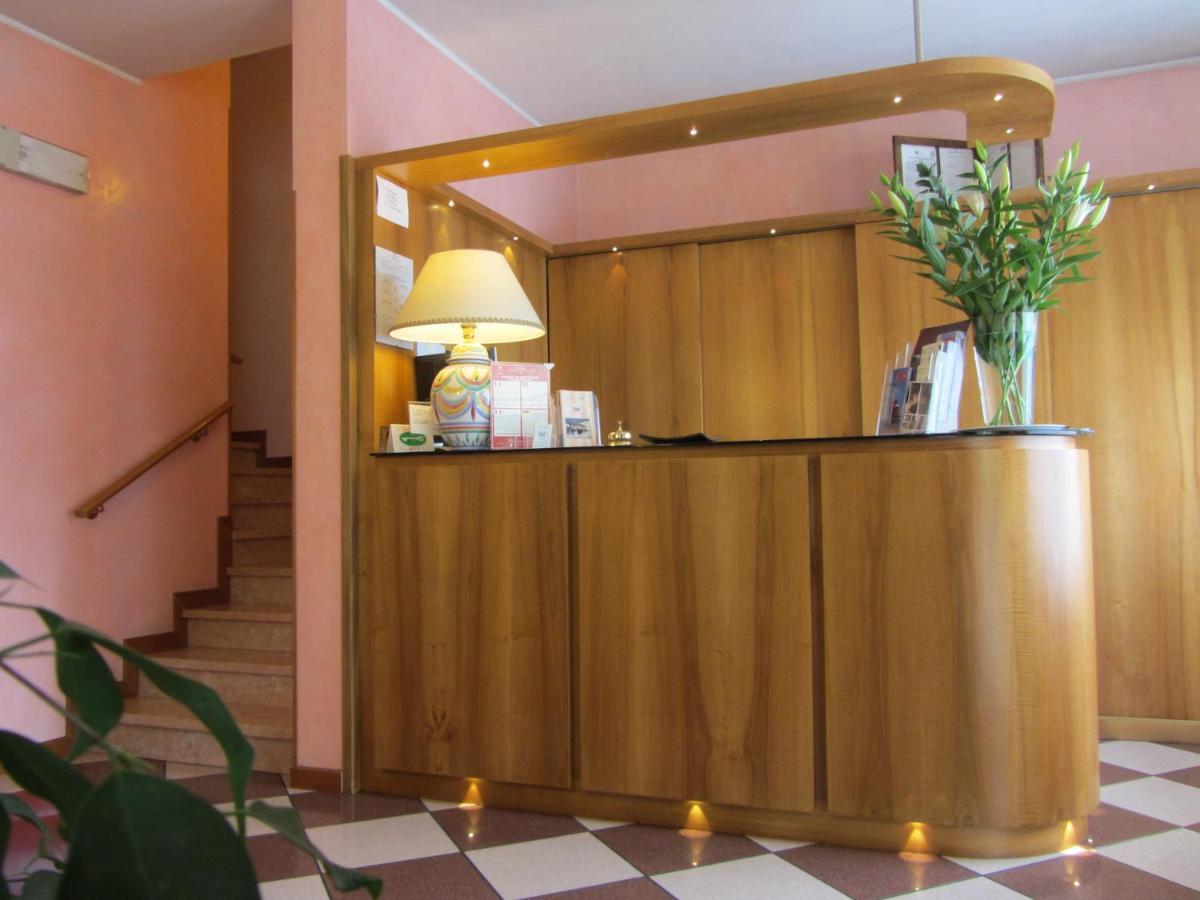 Hotel Ristorante Al Bassanello 바사노델그라파 외부 사진